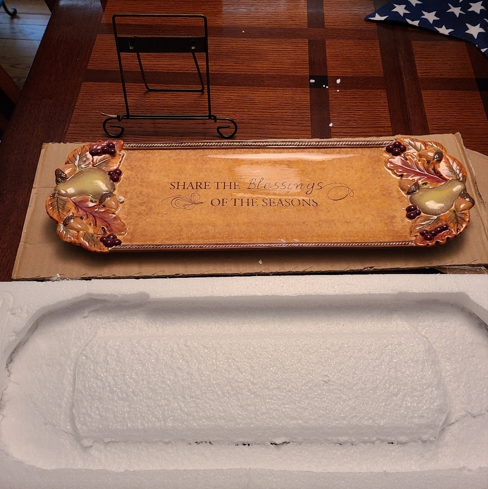 Share The Blessings Of The Season Grasslands Road Cheese Tray